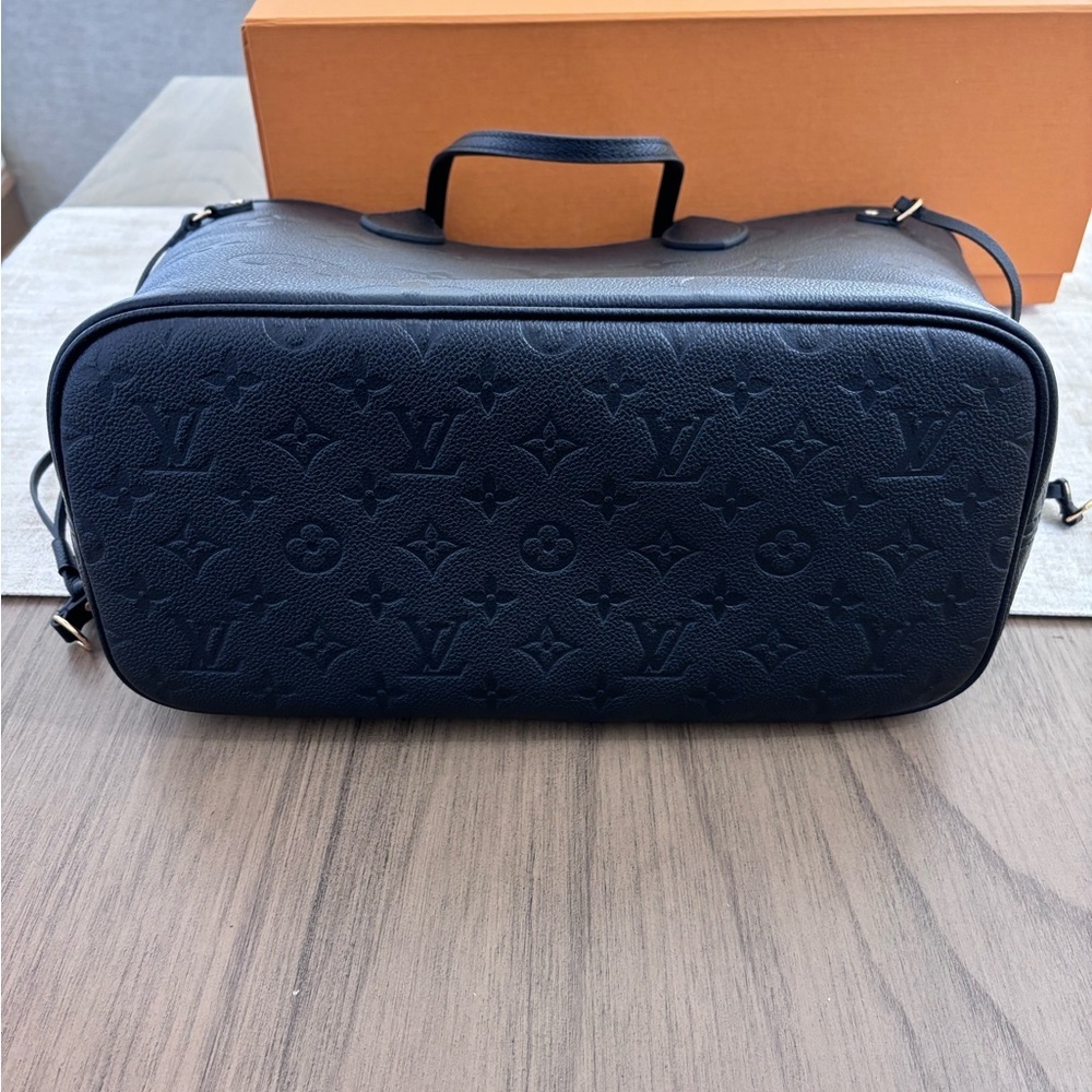 New Louis Vuitton Neverfull MM Monogram Empreinte Noir Black Leather - Picture 11 of 16